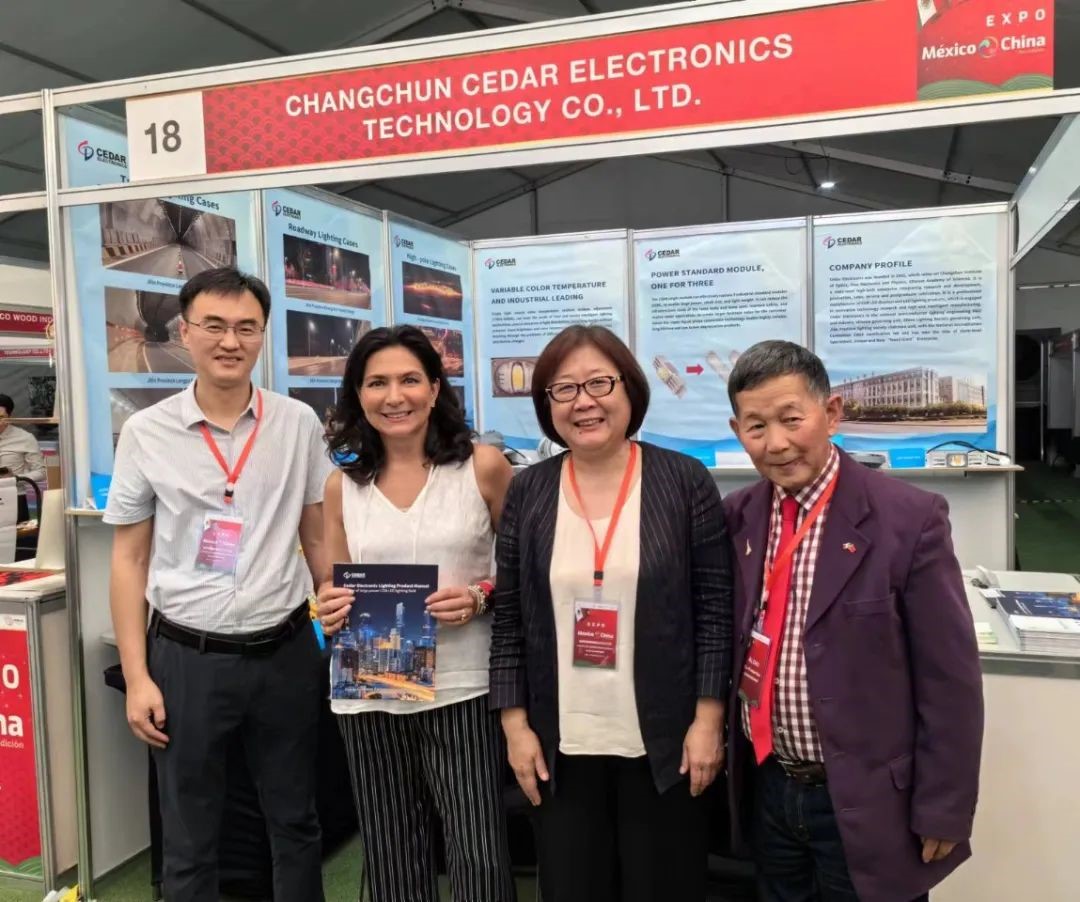 65585e312ed45.jpg 65585e312ed45.jpg